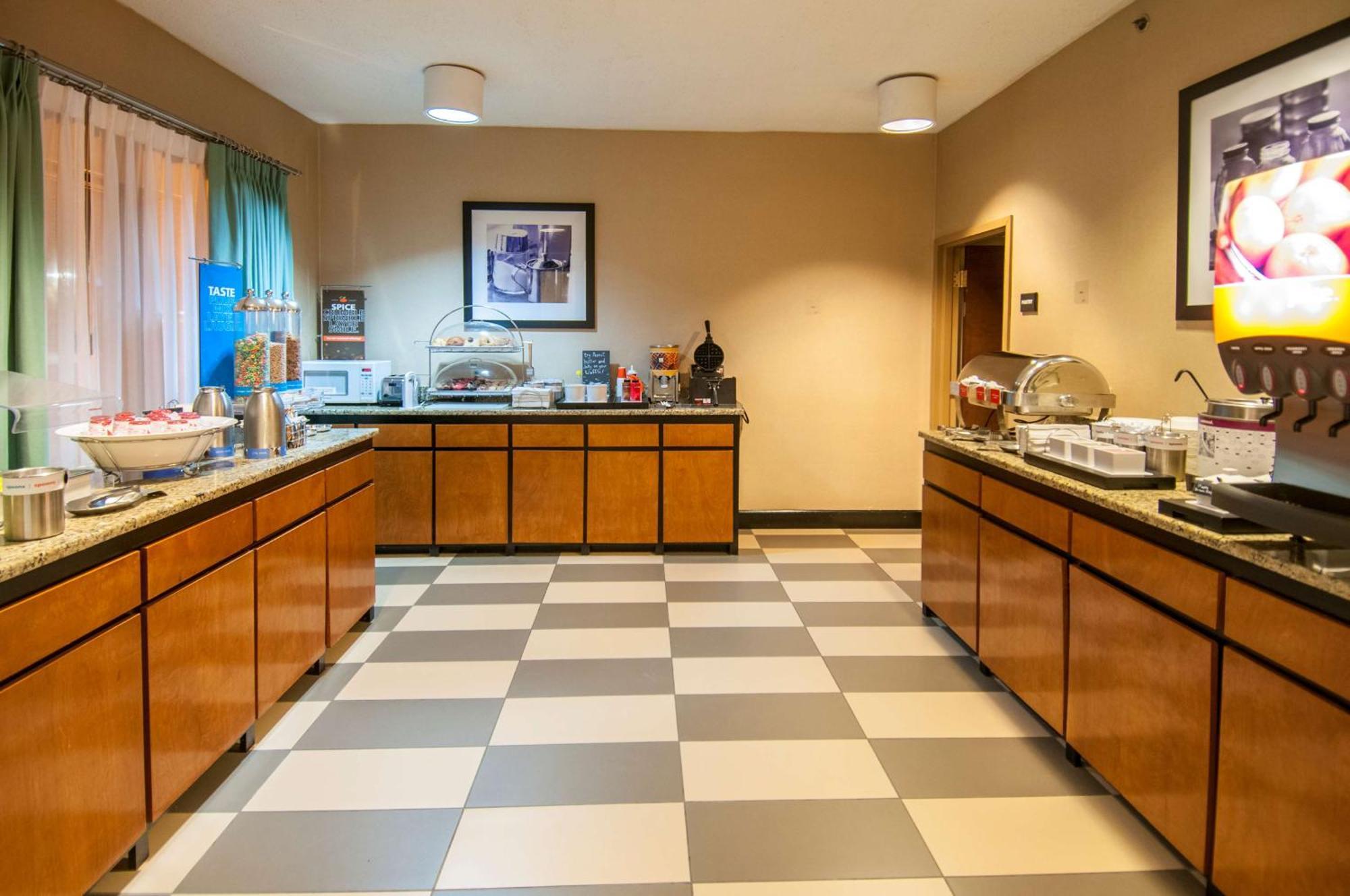 Hampton Inn Lafayette Louisiana Scott Экстерьер фото